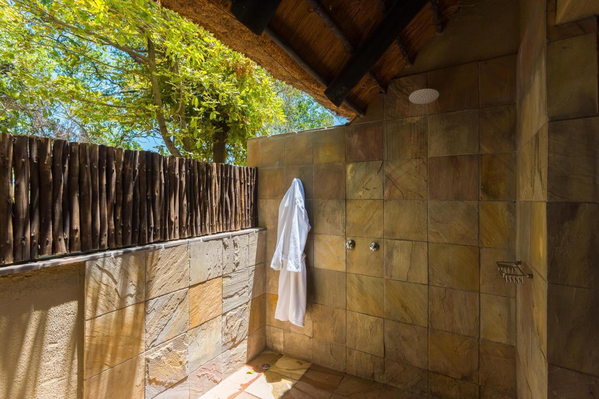Inyati Game Lodge Sabi Sand Game Reserve Exterior photo
